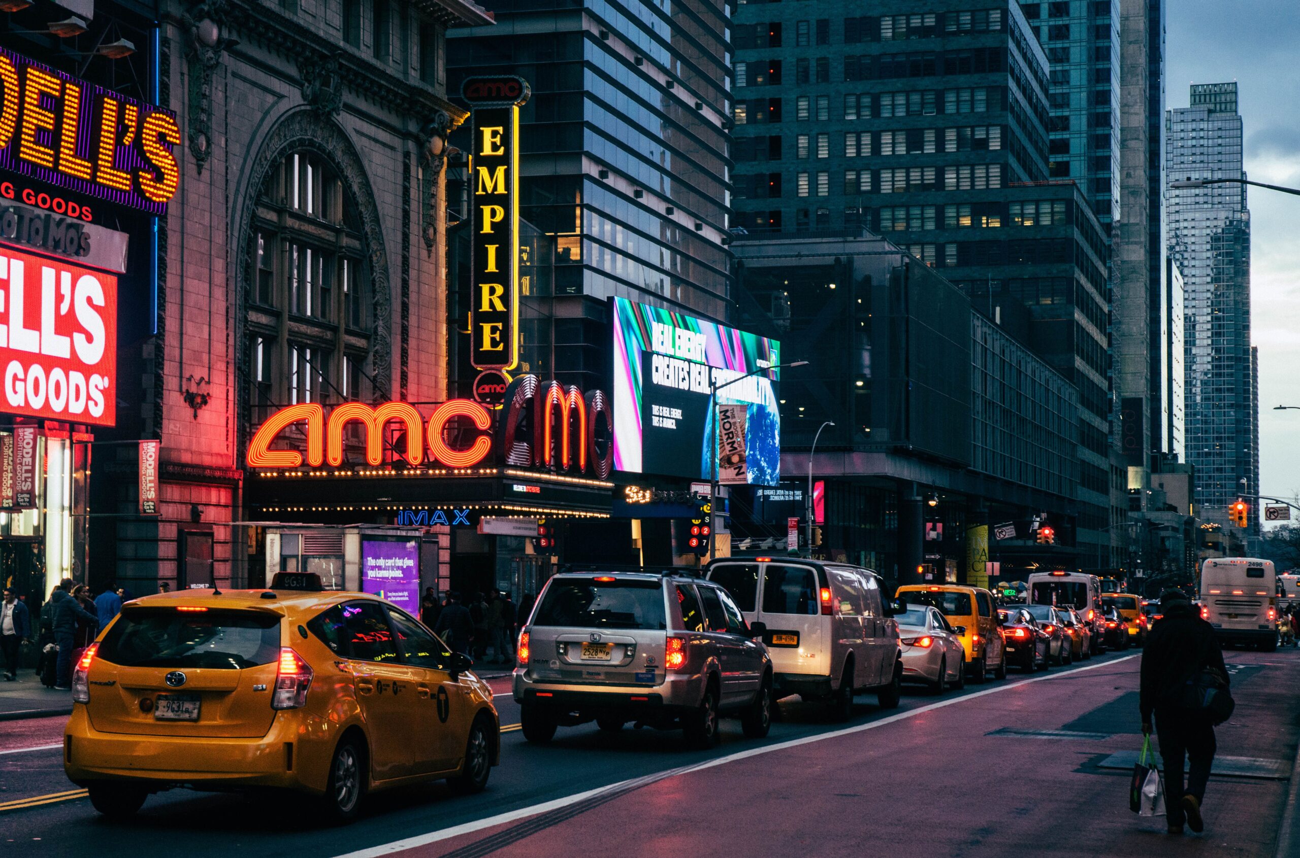 New York: Capodanno 2027 tra le luci di Times Square e la magia di Manhattan